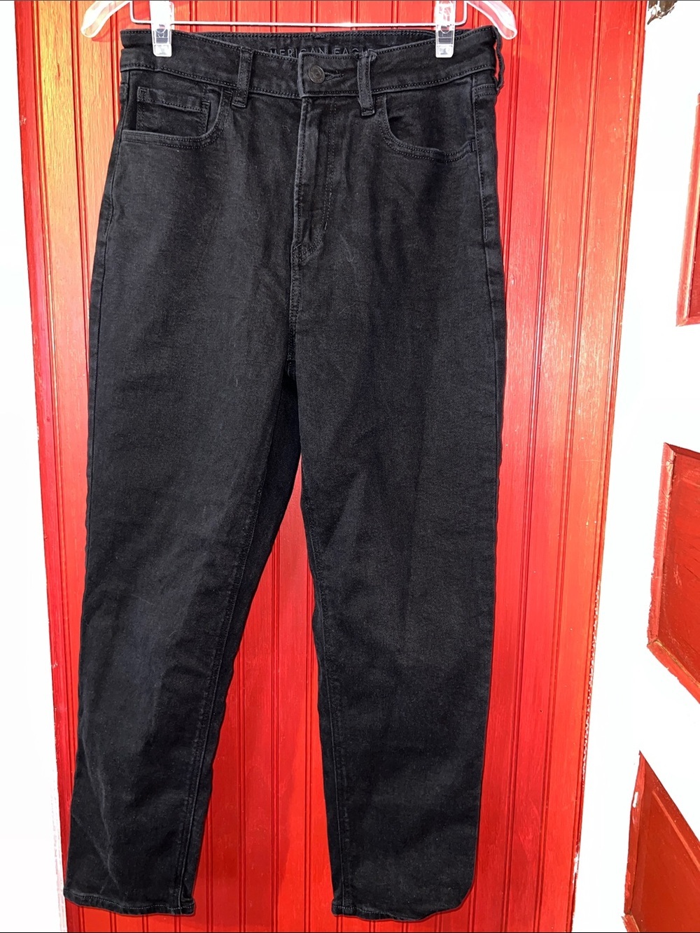 American Eagle Outfitters Black Cropped Ankle MOM Jeans 8